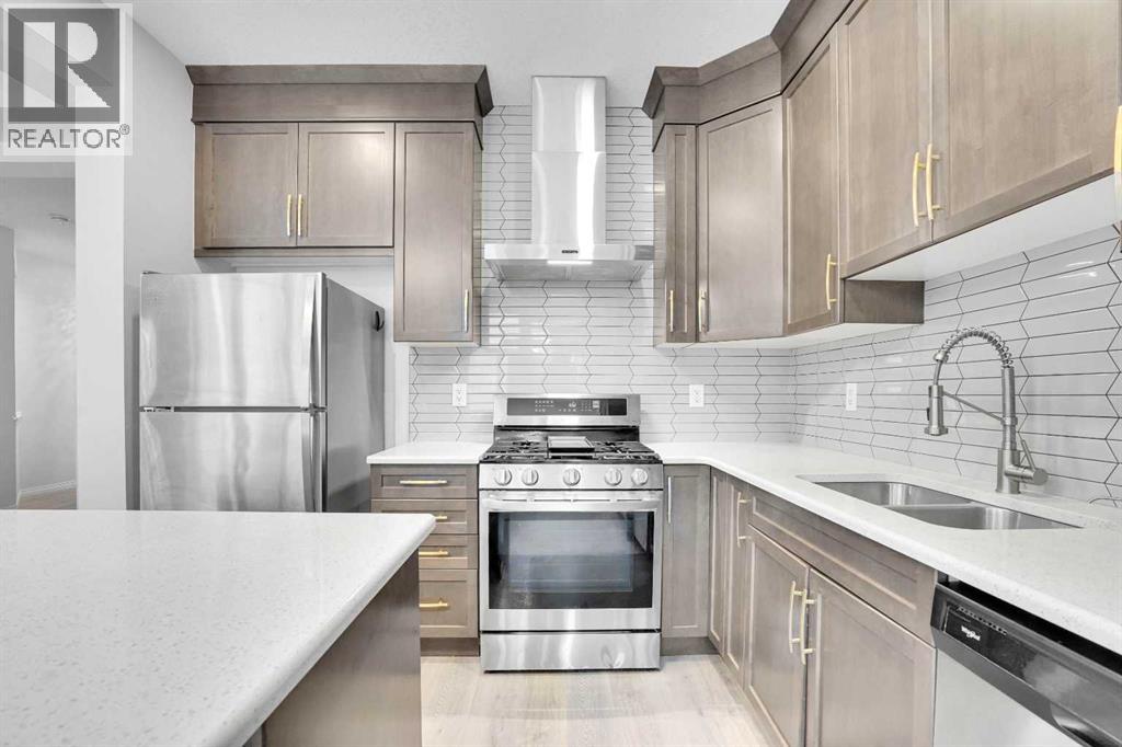 192 Carrington Crescent Nw, Calgary, Alberta  T3P 1R1 - Photo 12 - A2269786