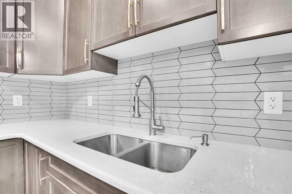 192 Carrington Crescent Nw, Calgary, Alberta  T3P 1R1 - Photo 11 - A2269786