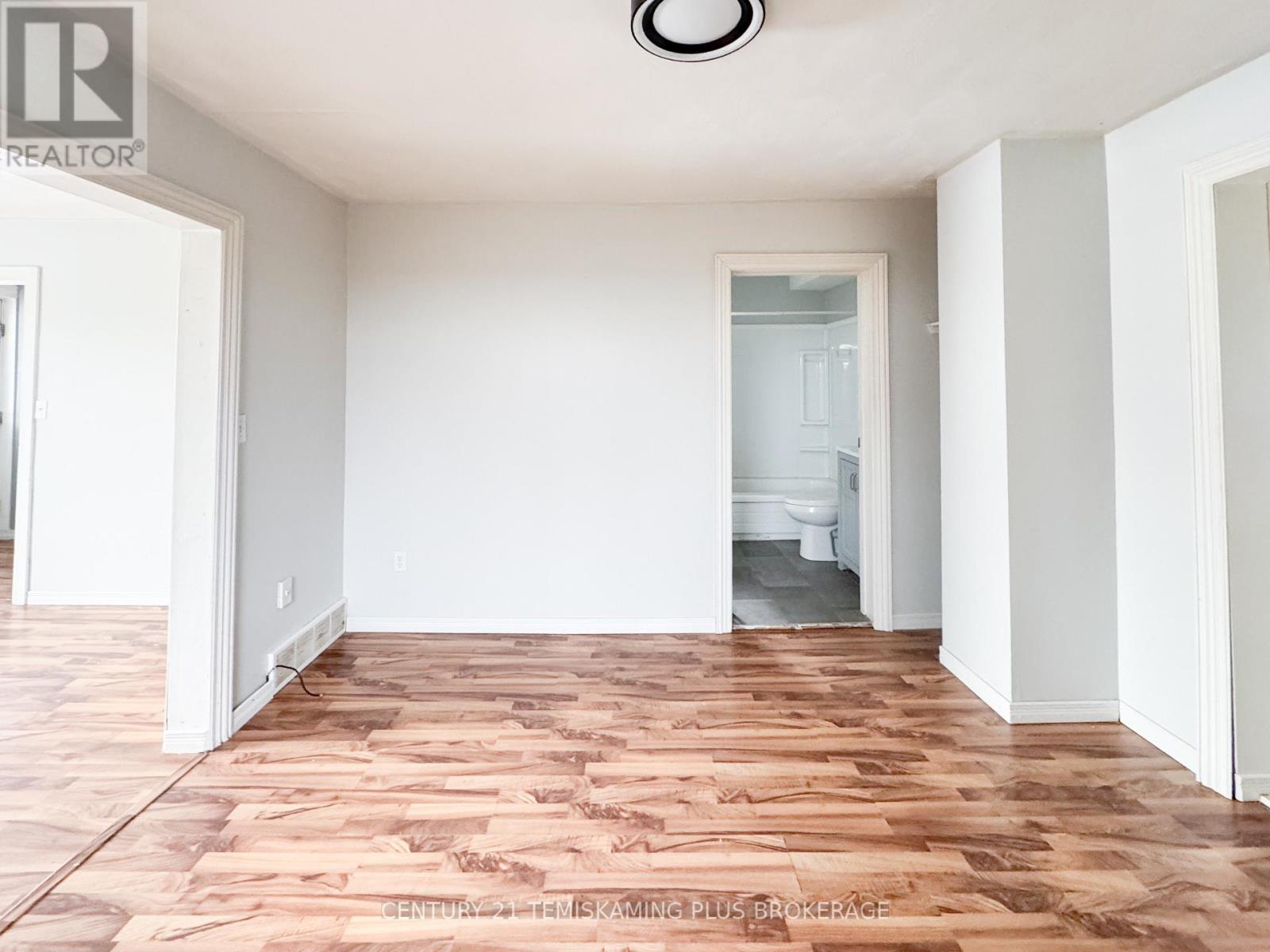 83 Sixth Avenue, Englehart, Ontario  P0J 1H0 - Photo 10 - T12531366