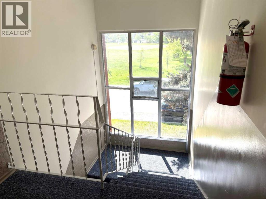 1-6, 2208 20 Avenue Nw, Calgary, Alberta  T2M 1J2 - Photo 9 - A2226753