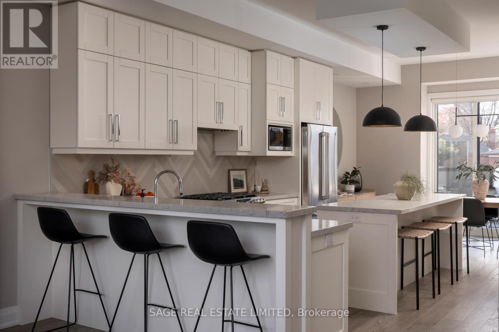 101 Beaver Avenue, Toronto, Ontario  M6H 2G3 - Photo 6 - W12529754