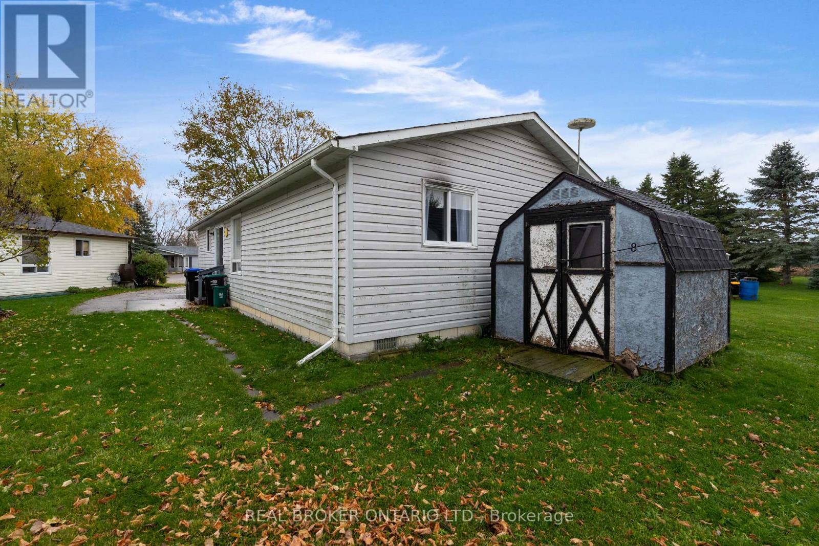 8 Maple Leaf Terrace, Innisfil, Ontario  L0L 1L0 - Photo 20 - N12527628