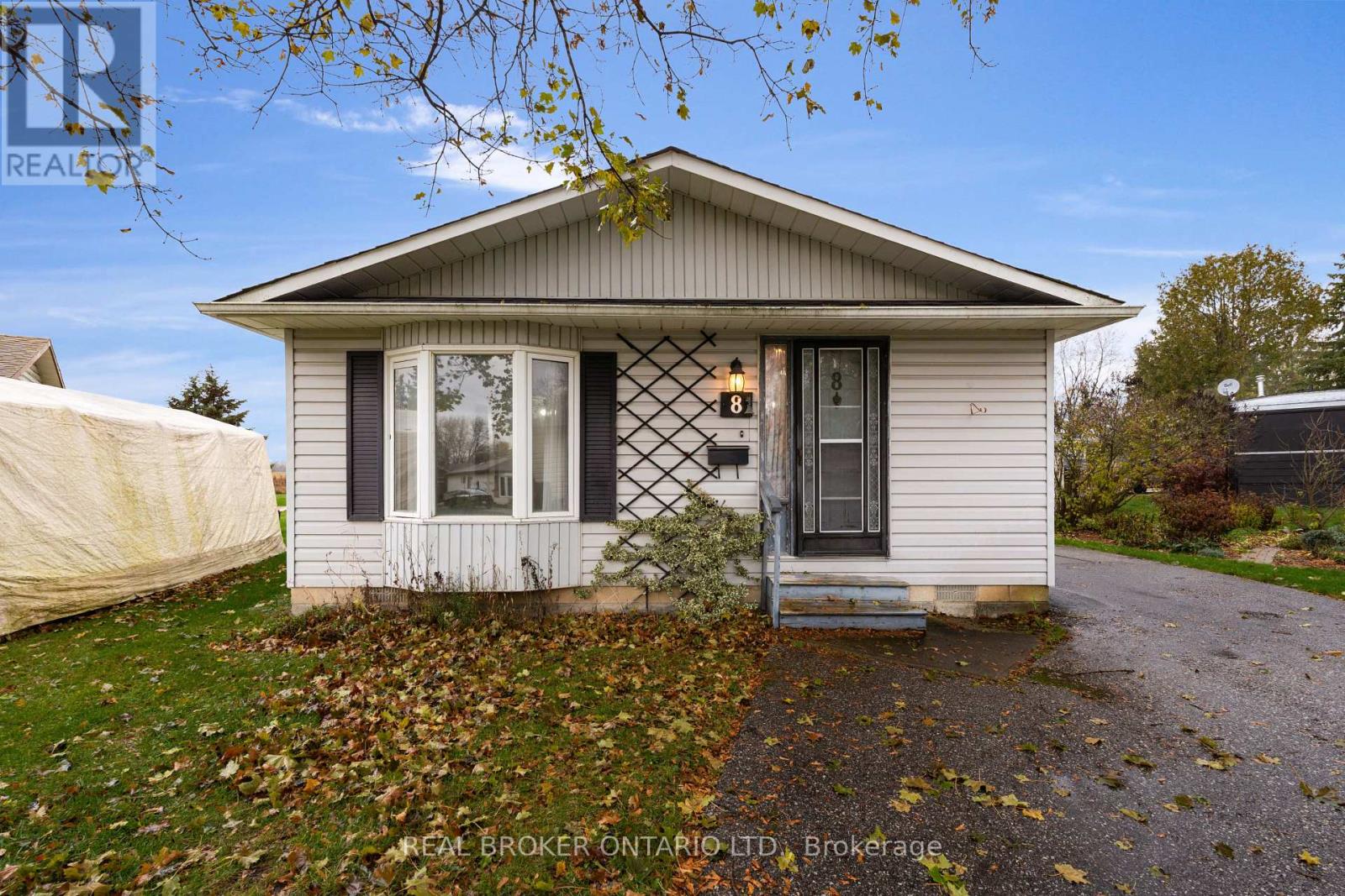 8 Maple Leaf Terrace, Innisfil, Ontario  L0L 1L0 - Photo 32 - N12527628
