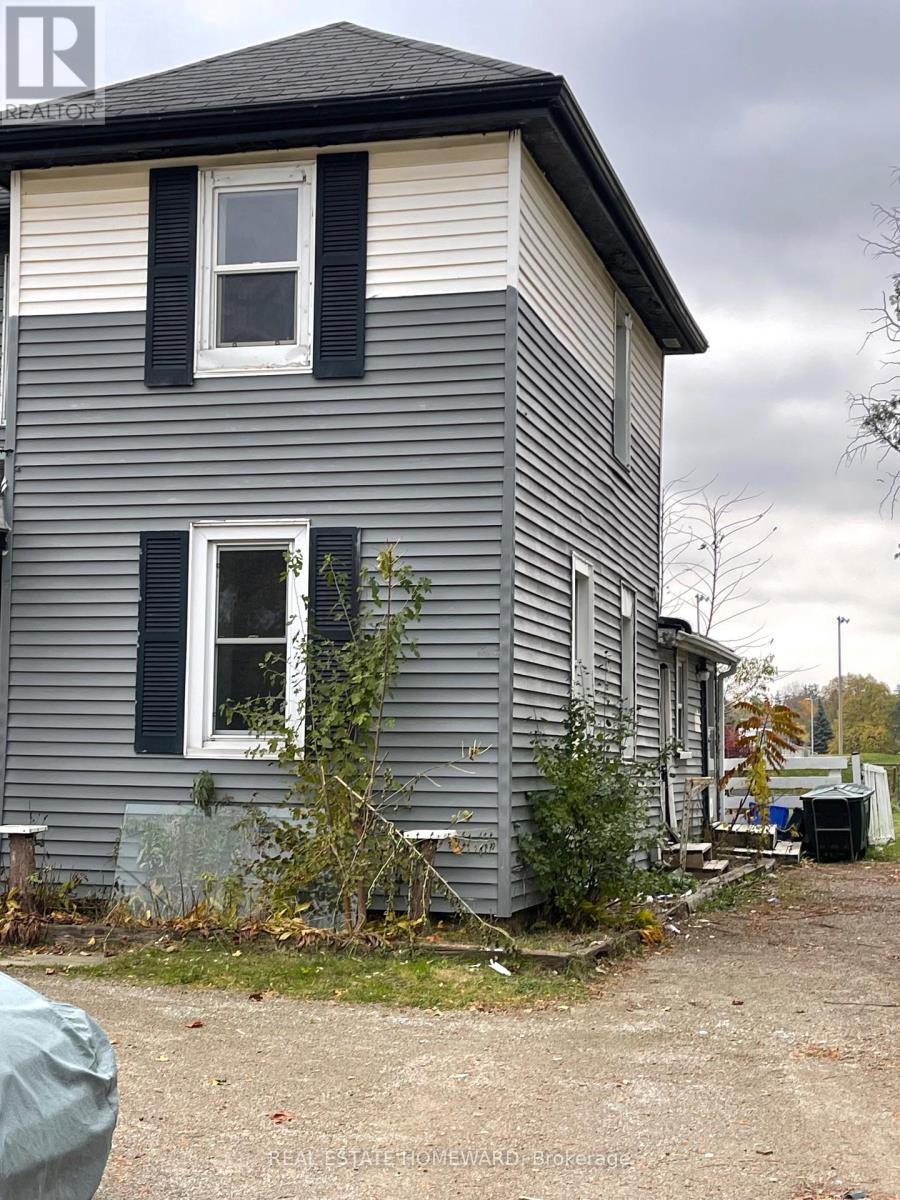 76 Fairview Drive, Brantford, Ontario  N3R 2W9 - Photo 3 - X12520012