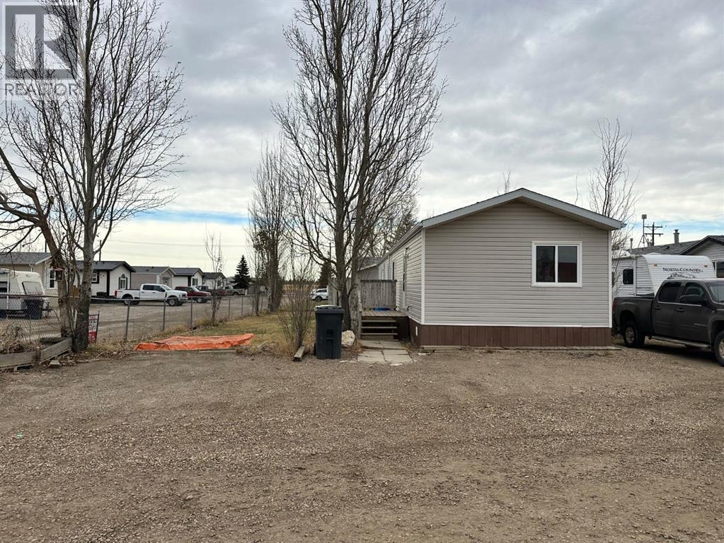 8, 310 Railway Avenue, Duchess, Alberta  T0J 0Z0 - Photo 1 - A2261145