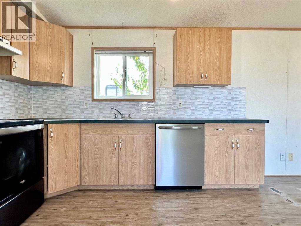 8, 310 Railway Avenue, Duchess, Alberta  T0J 0Z0 - Photo 10 - A2261145