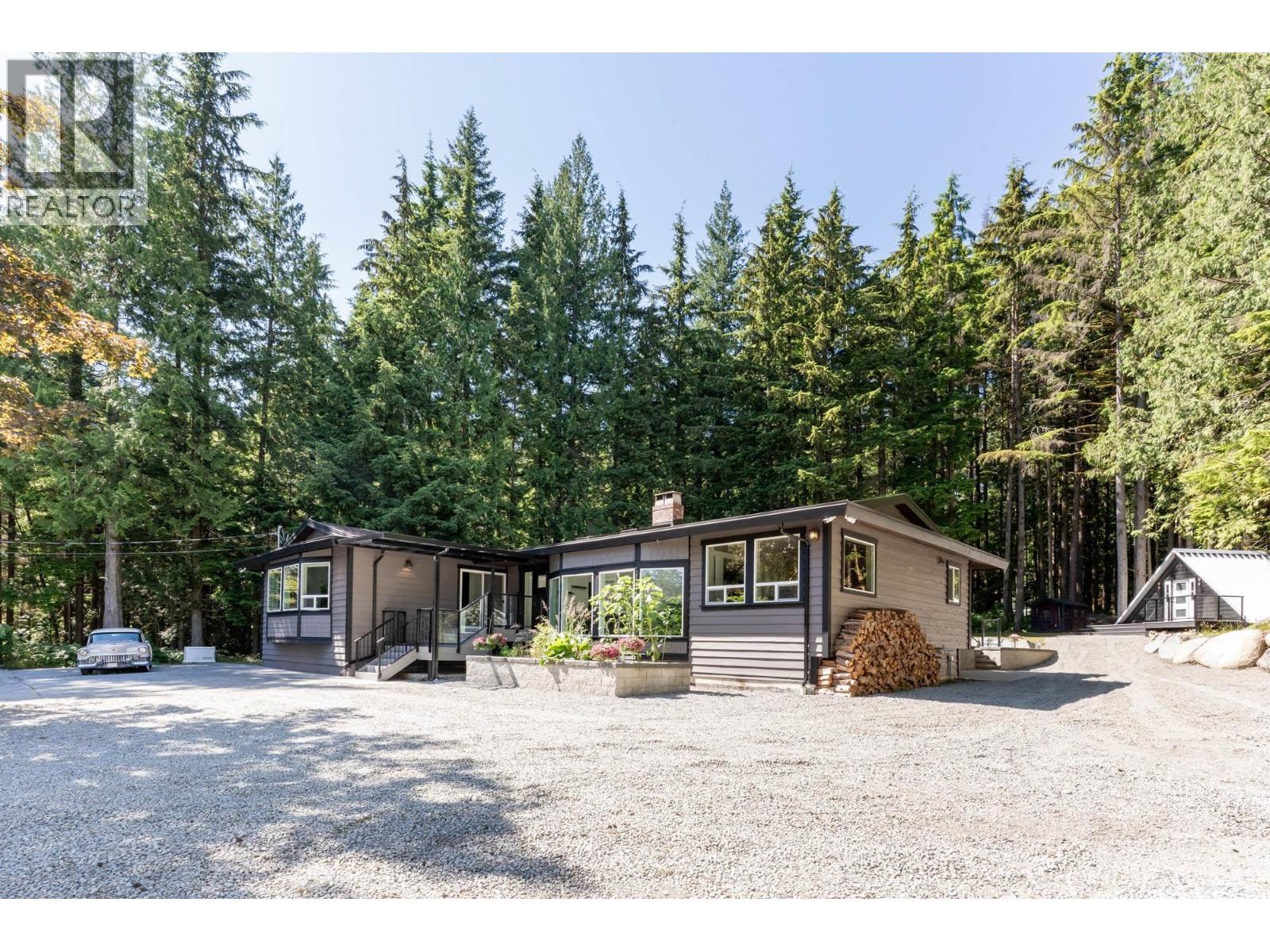 27561 Sayers Crescent, Maple Ridge, British Columbia  V2W 1N3 - Photo 6 - R3046558