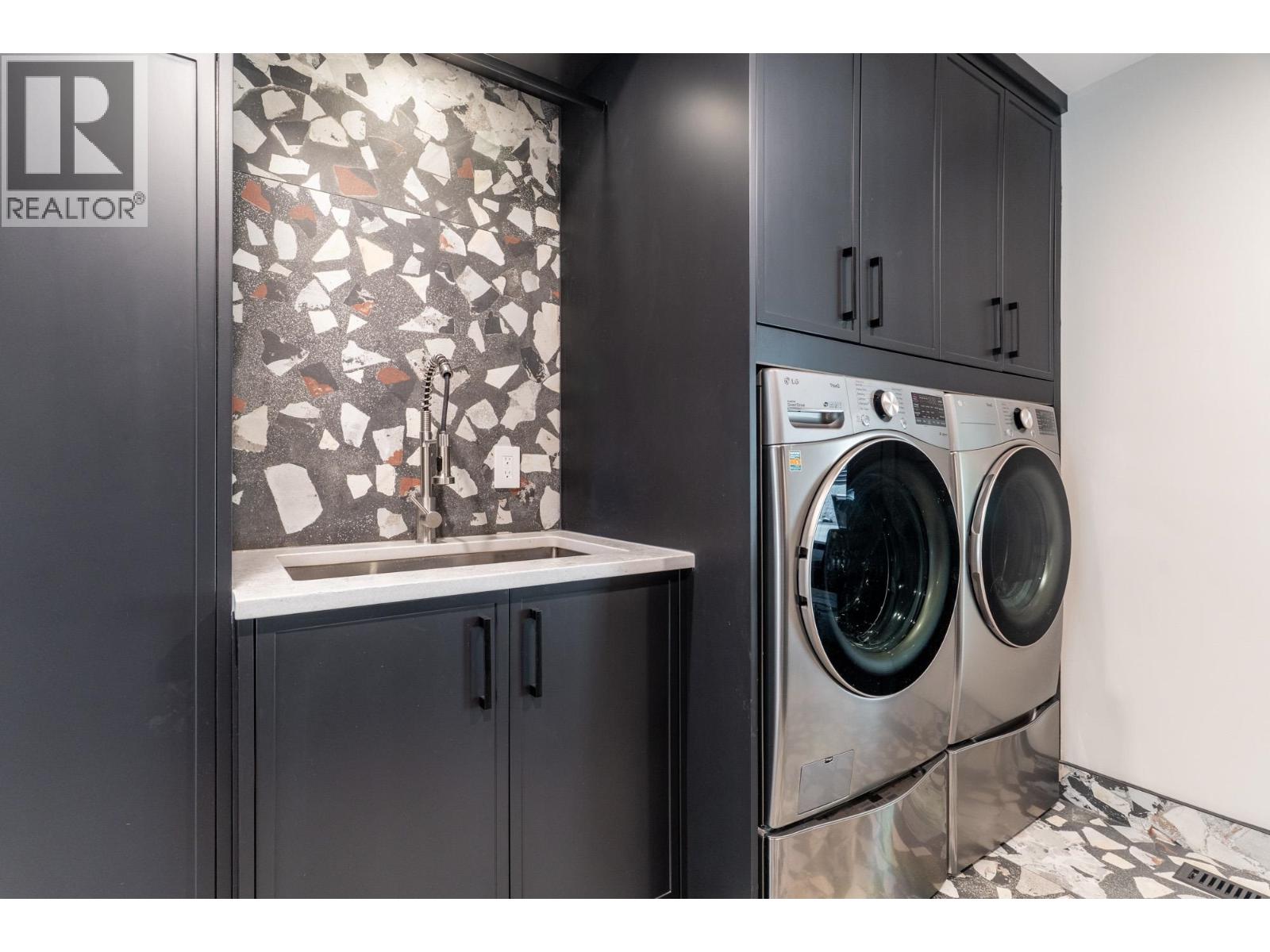 27561 Sayers Crescent, Maple Ridge, British Columbia  V2W 1N3 - Photo 27 - R3046558