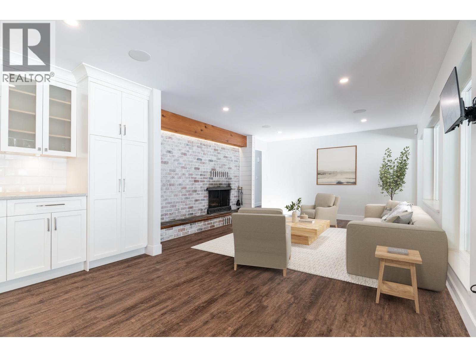 27561 Sayers Crescent, Maple Ridge, British Columbia  V2W 1N3 - Photo 11 - R3046558