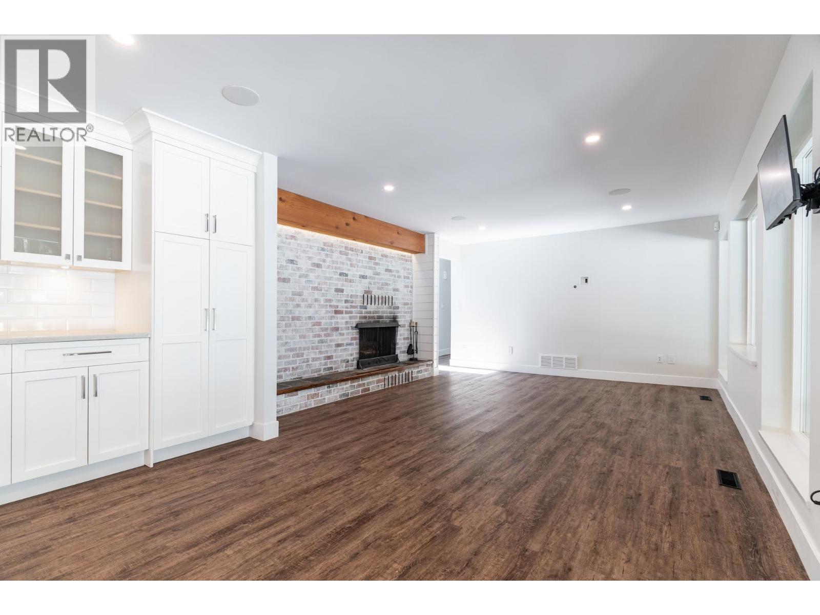 27561 Sayers Crescent, Maple Ridge, British Columbia  V2W 1N3 - Photo 10 - R3046558