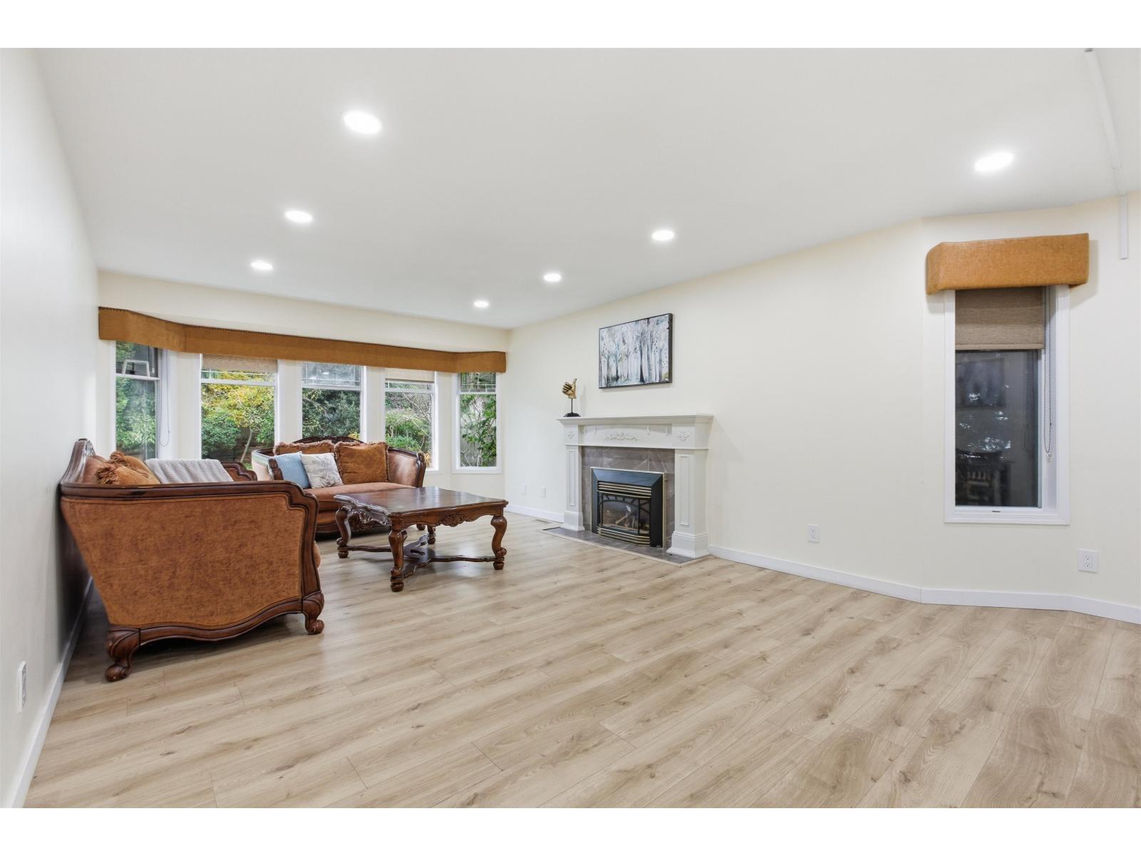 11142 85a Avenue, Delta, British Columbia V4C 7C8 - Photo 2 - R3066026