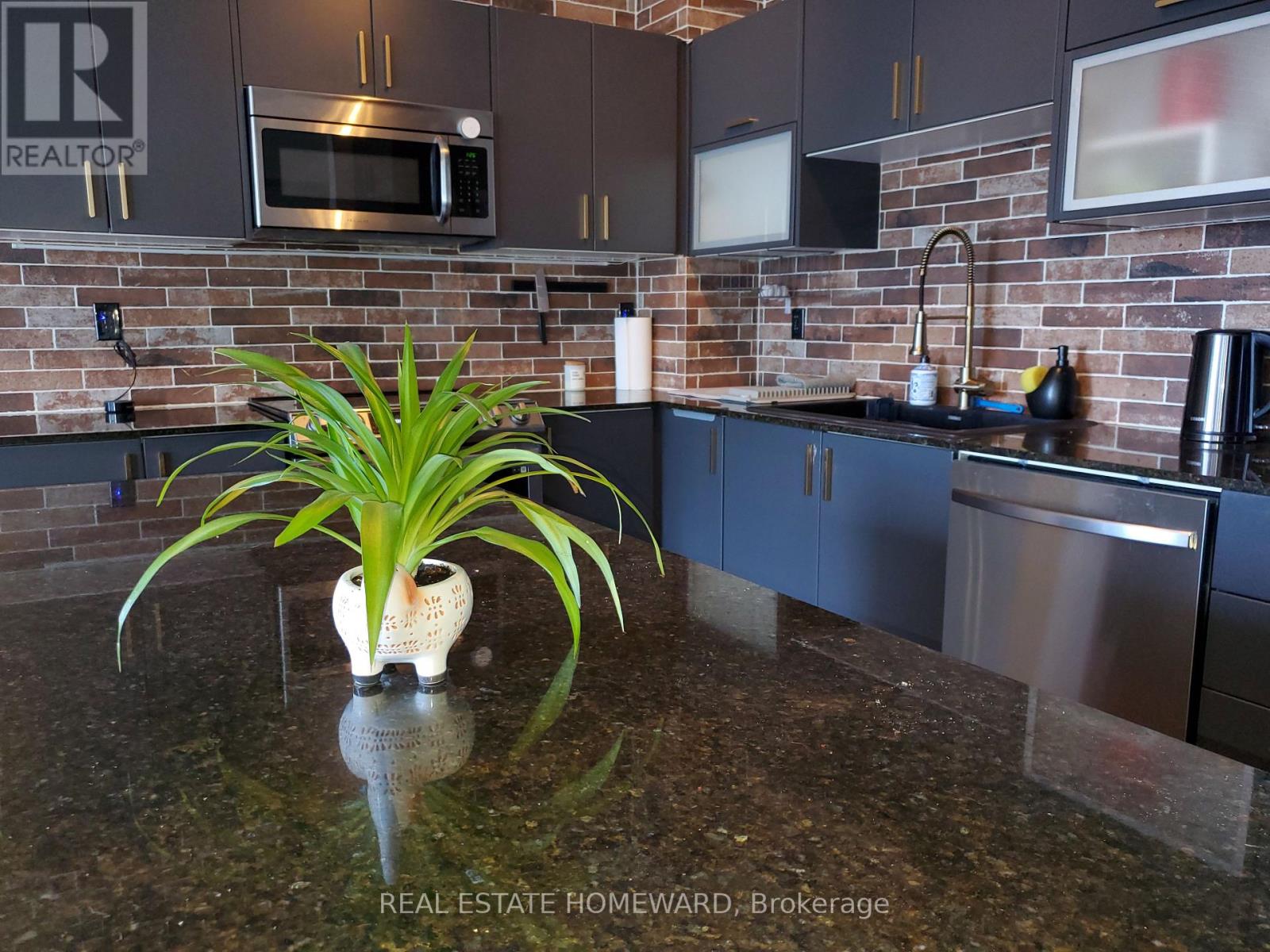 2205 - 59 East Liberty Street, Toronto, Ontario  M6K 3R1 - Photo 13 - C12531388