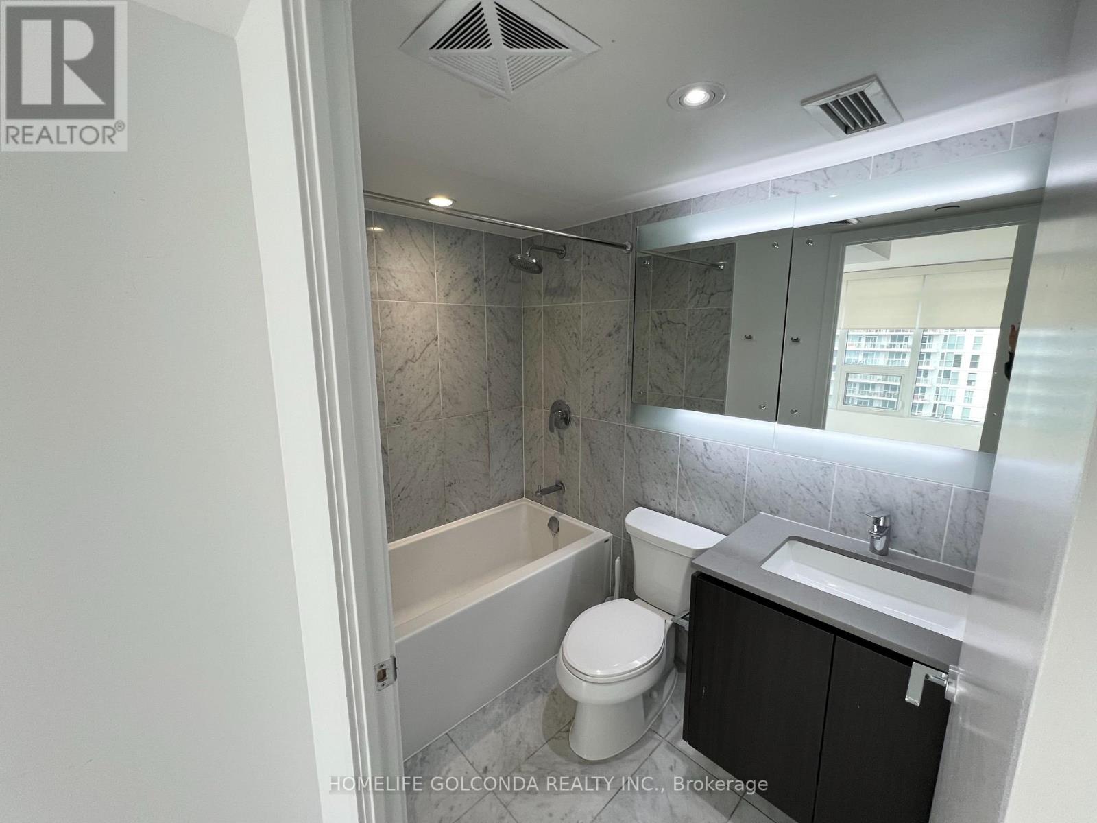 2312 - 70 Queens Wharf Road, Toronto, Ontario  M5V 0J2 - Photo 8 - C12531390