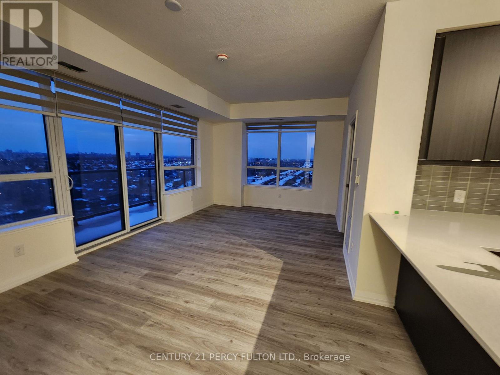 2202 - 3260 Sheppard Avenue E, Toronto, Ontario  M1T 3K3 - Photo 11 - E12531372