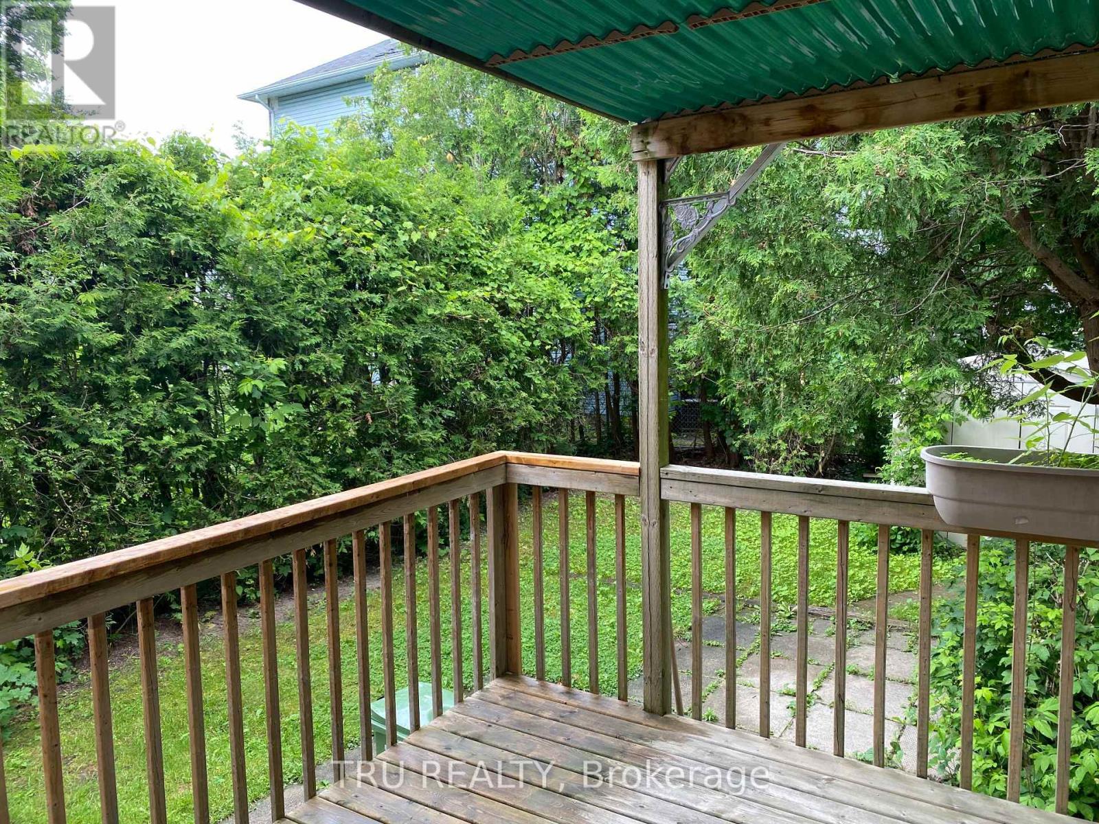 1 - 2687 Cresthill Street, Ottawa, Ontario  K2B 7N9 - Photo 10 - X12480975