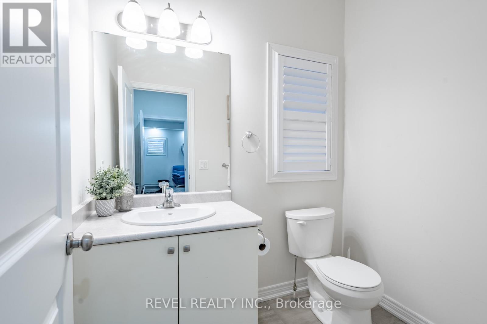 32 Barker Parkway, Thorold, Ontario  L2V 0H3 - Photo 17 - X12531370