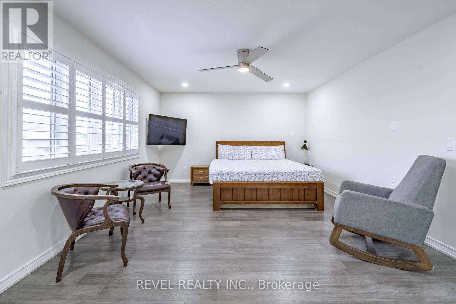 32 Barker Parkway, Thorold, Ontario  L2V 0H3 - Photo 35 - X12531370