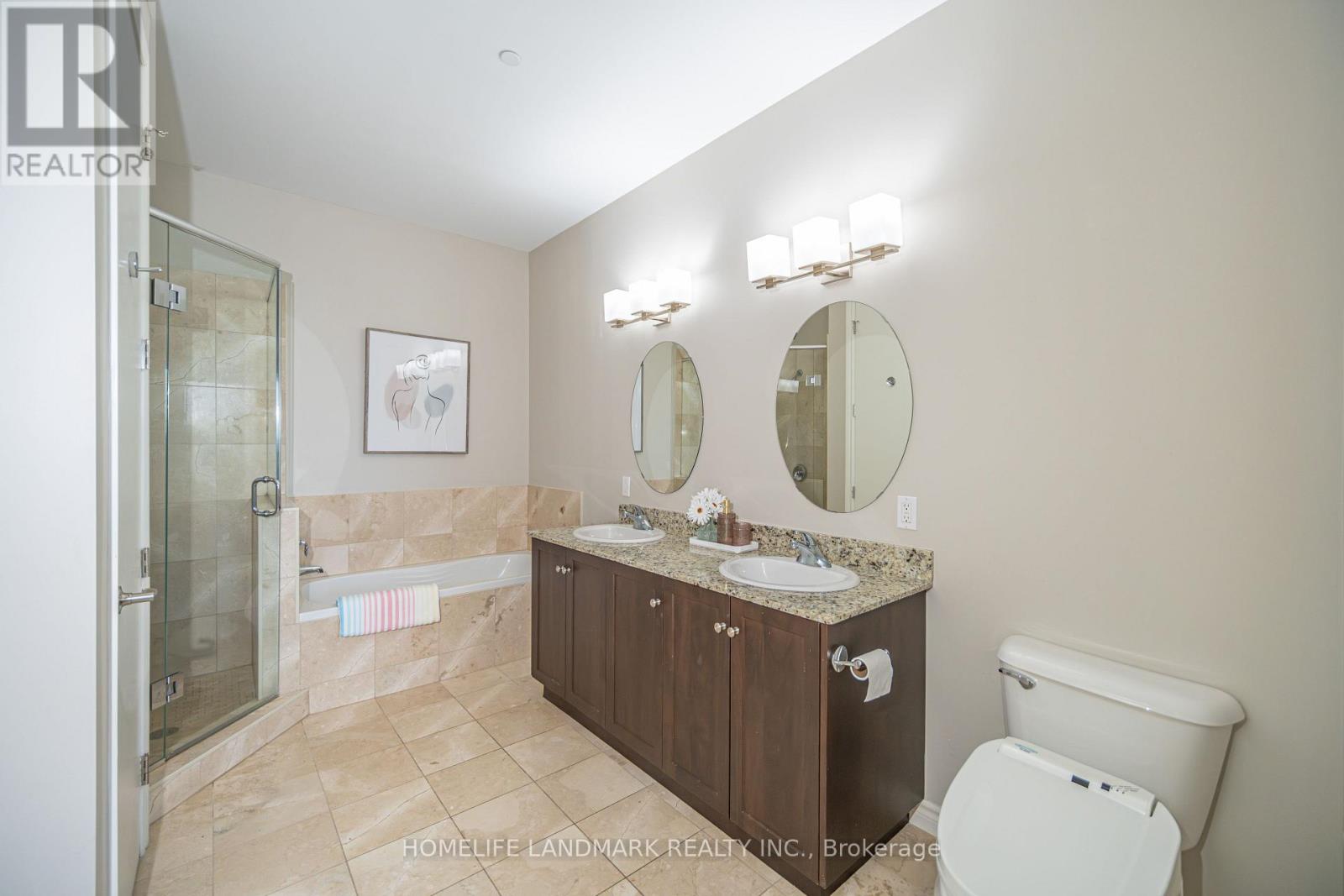 501 - 223 Erb Street W, Waterloo, Ontario  N2L 0B3 - Photo 27 - X12531378