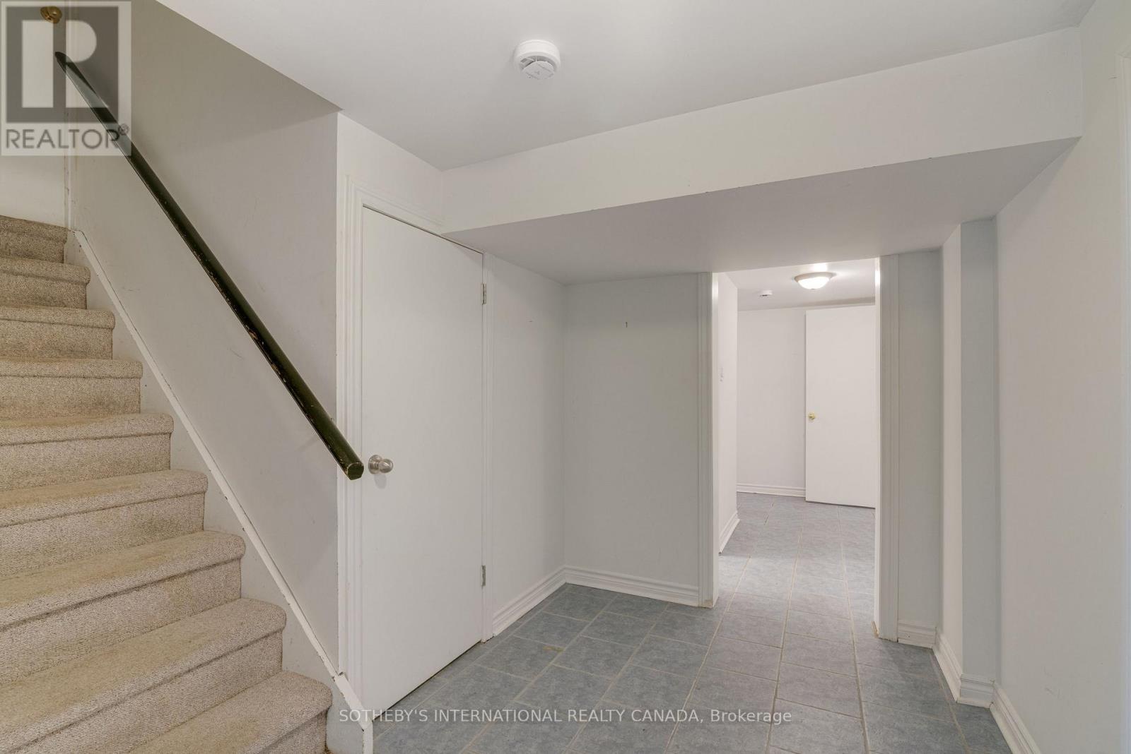 19 Gleneagle Crescent, Toronto, Ontario  M2J 3H4 - Photo 12 - C12531402