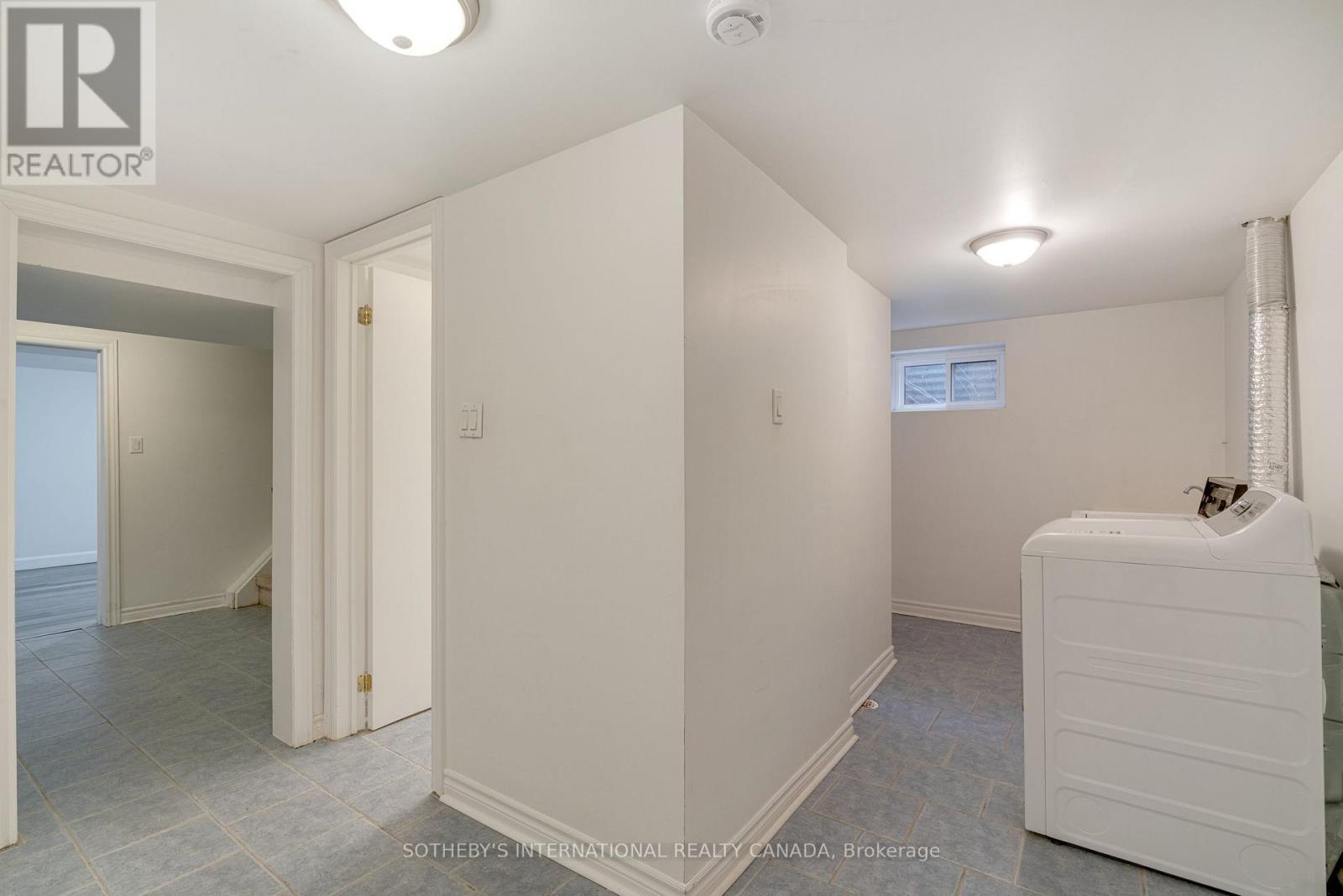 19 Gleneagle Crescent, Toronto, Ontario  M2J 3H4 - Photo 16 - C12531402