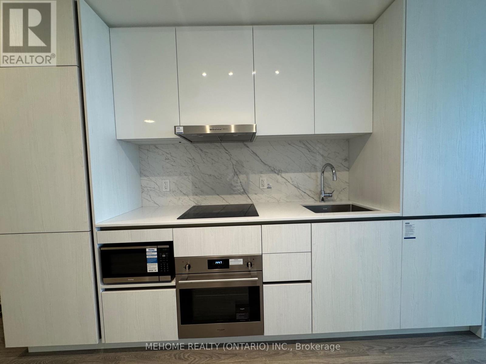 #1207 - 8 Interchange Way, Vaughan, Ontario  L4K 0R2 - Photo 10 - N12531406