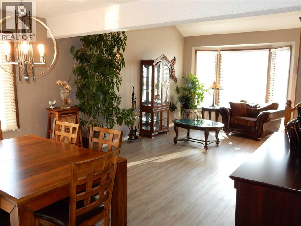 16 Bedwood Rise Ne, Calgary, Alberta  T3K 2H2 - Photo 3 - A2261068