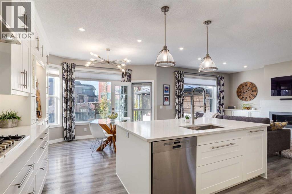 269 Tuscany Ridge Heights Nw, Calgary, Alberta  T3L 3B8 - Photo 7 - A2269039