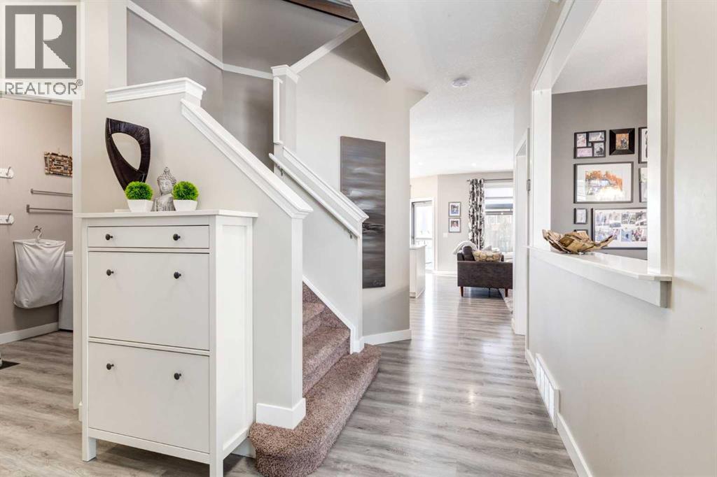 269 Tuscany Ridge Heights Nw, Calgary, Alberta  T3L 3B8 - Photo 2 - A2269039