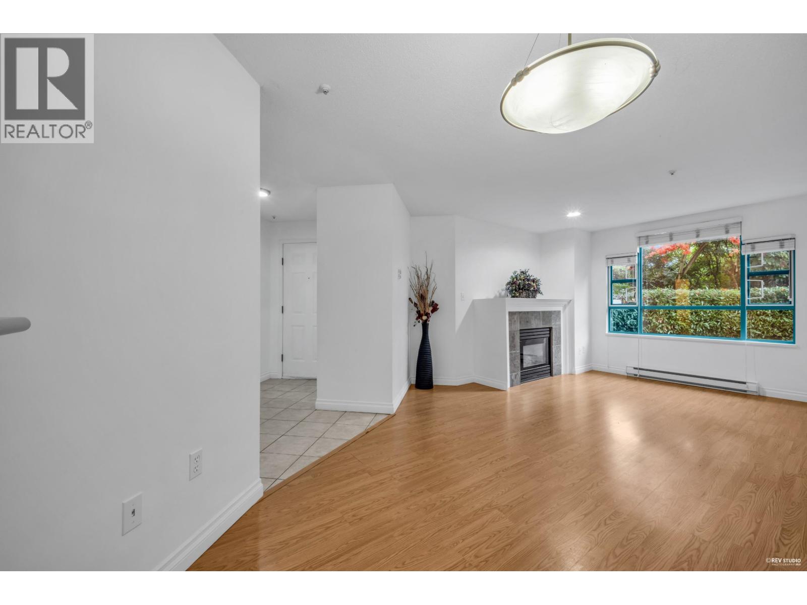 104e 3081 Glen Drive, Coquitlam, British Columbia  V3B 2P8 - Photo 14 - R3066310