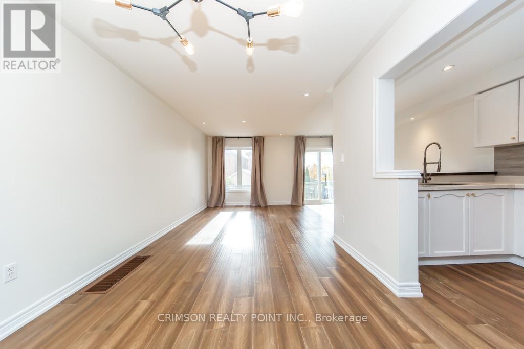 5 Amulet Crescent, Richmond Hill, Ontario  L4S 2S2 - Photo 8 - N12528786