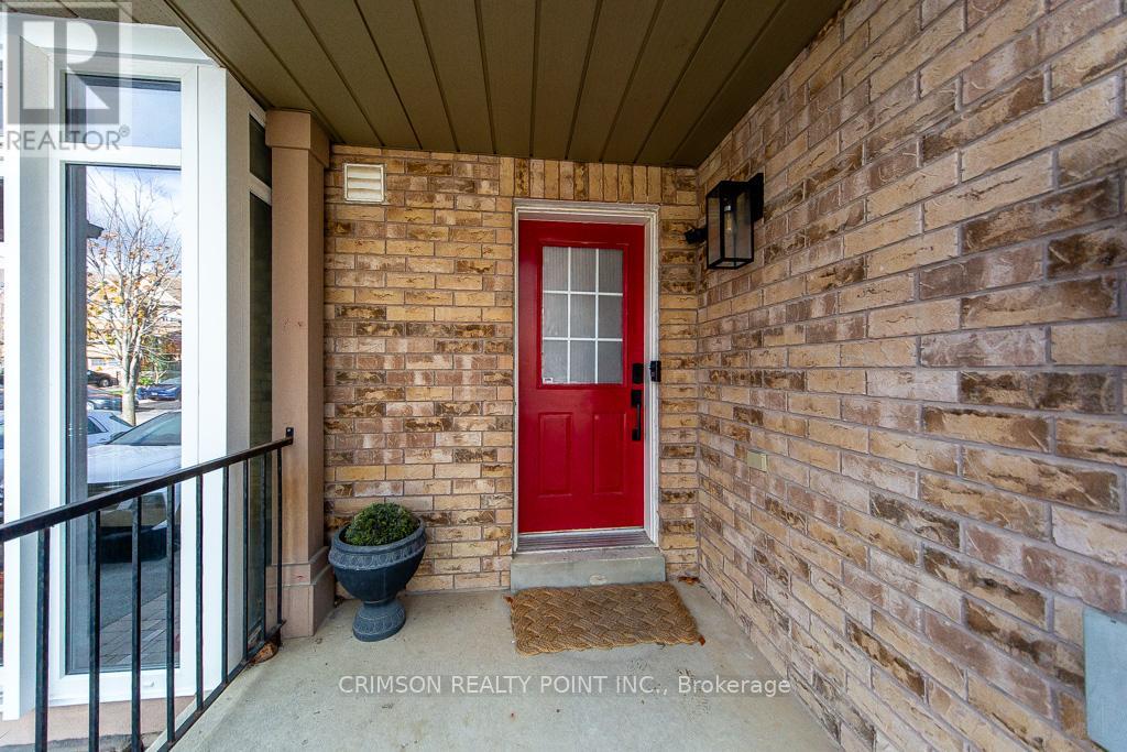 5 Amulet Crescent, Richmond Hill, Ontario  L4S 2S2 - Photo 4 - N12528786