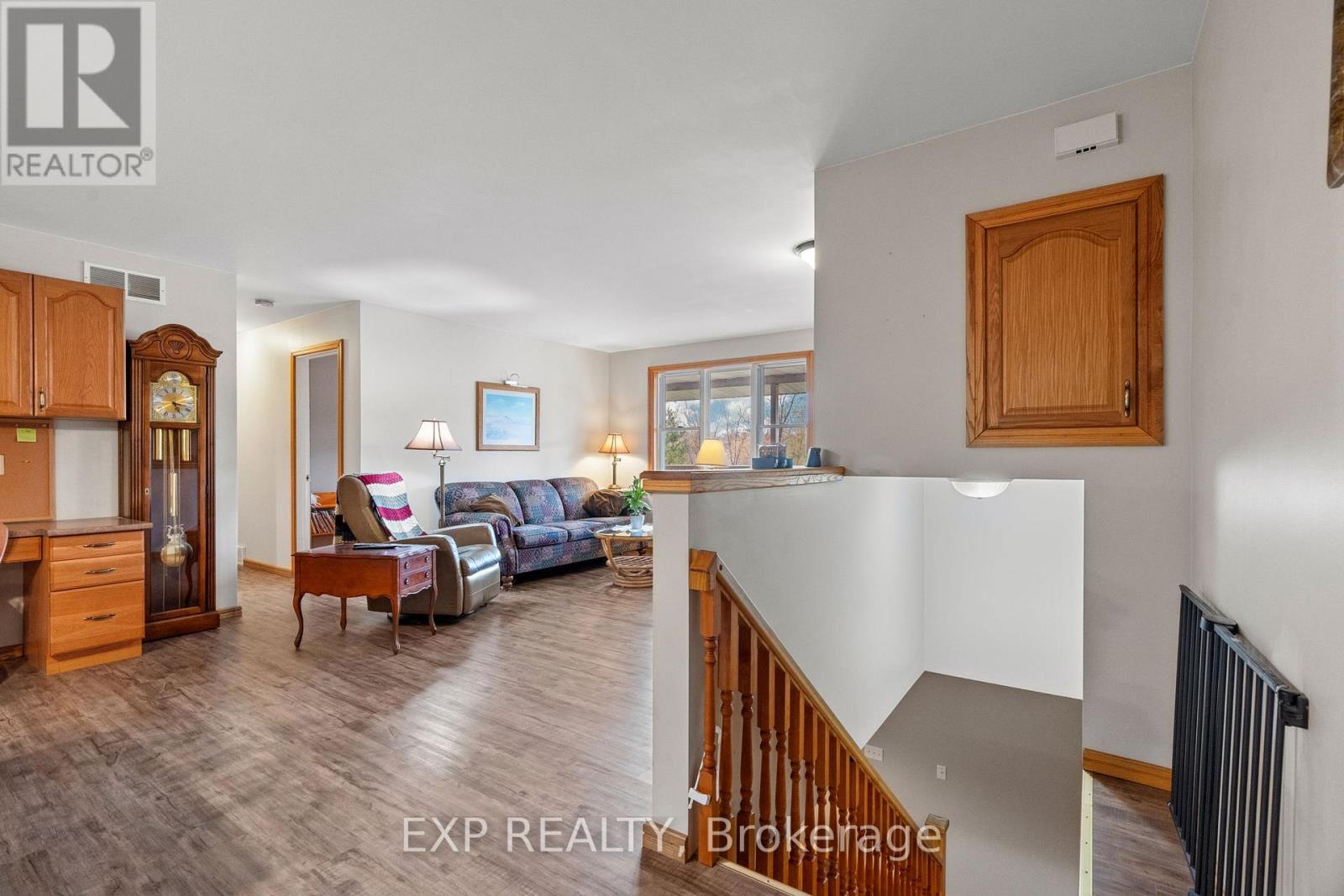 30680 Hungry Hollow Road, North Middlesex, Ontario  N0M 1B0 - Photo 18 - X12531410