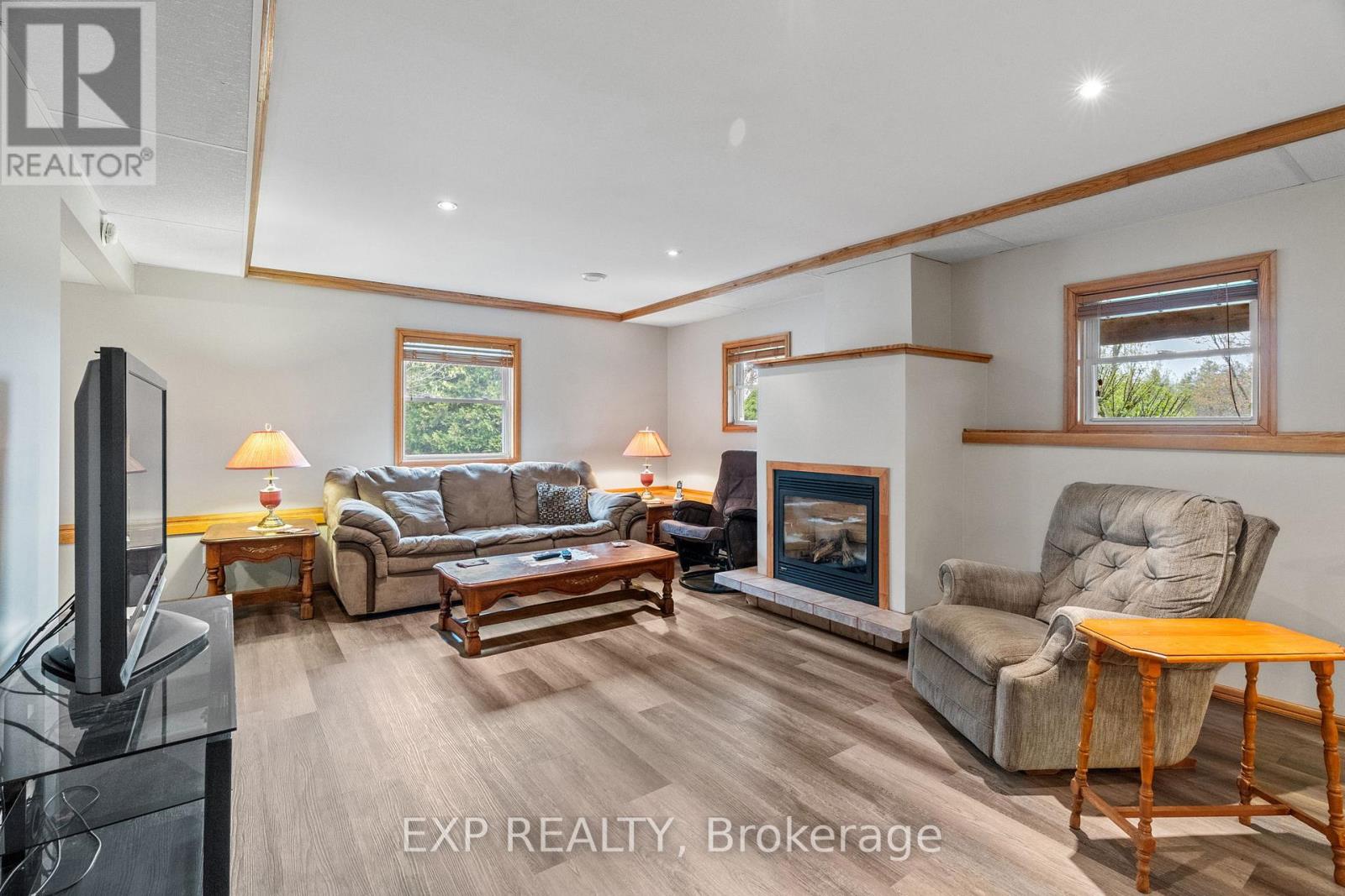 30680 Hungry Hollow Road, North Middlesex, Ontario  N0M 1B0 - Photo 25 - X12531410