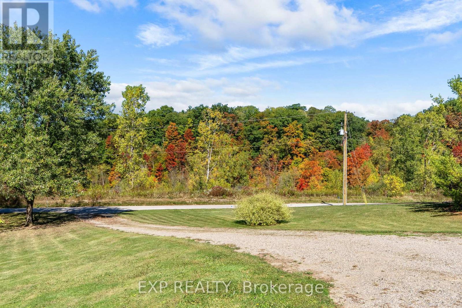 30680 Hungry Hollow Road, North Middlesex, Ontario  N0M 1B0 - Photo 38 - X12531410