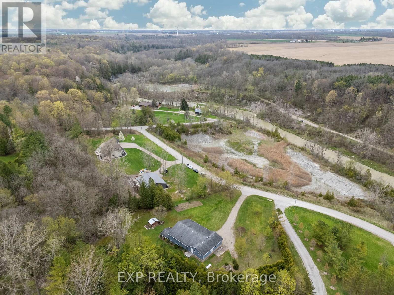 30680 Hungry Hollow Road, North Middlesex, Ontario  N0M 1B0 - Photo 43 - X12531410