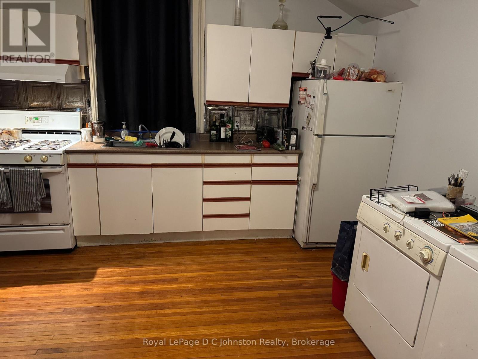 136 High Street, Saugeen Shores, Ontario  N0H 2L0 - Photo 12 - X12524338