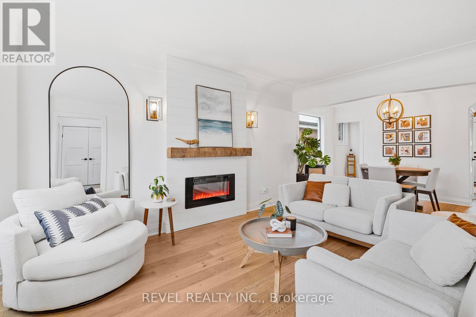 175 Wexford Avenue S, Hamilton, Ontario  L8K 2P1 - Photo 3 - X12531398