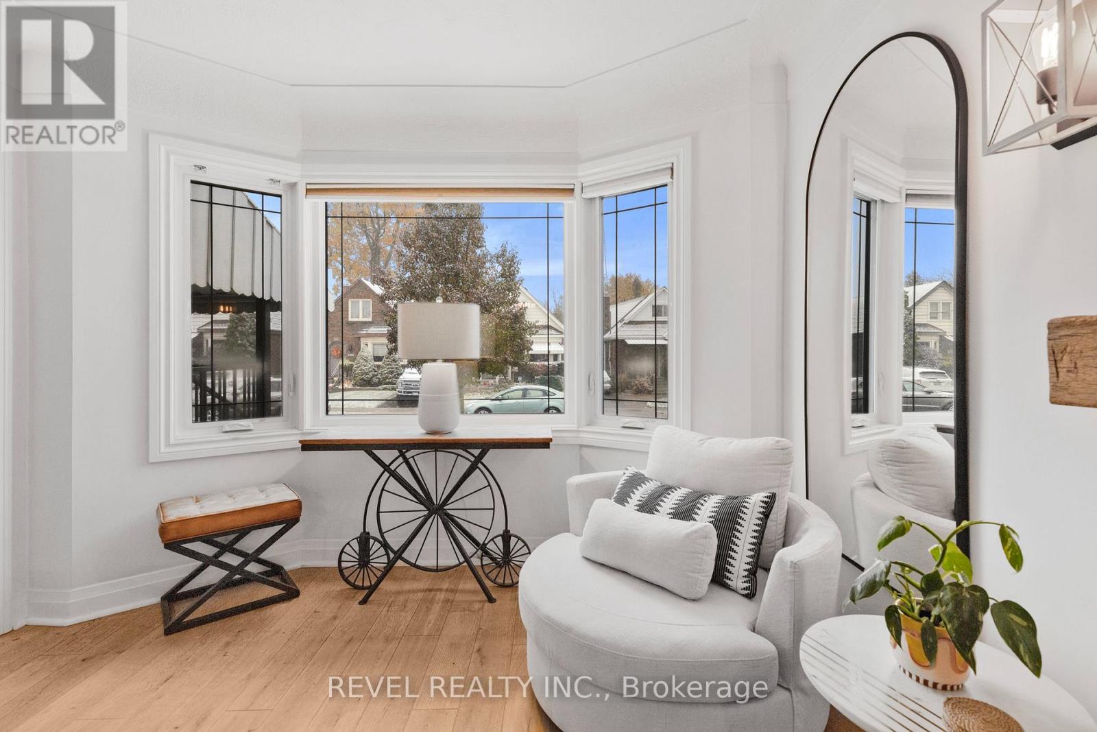 175 Wexford Avenue S, Hamilton, Ontario  L8K 2P1 - Photo 6 - X12531398