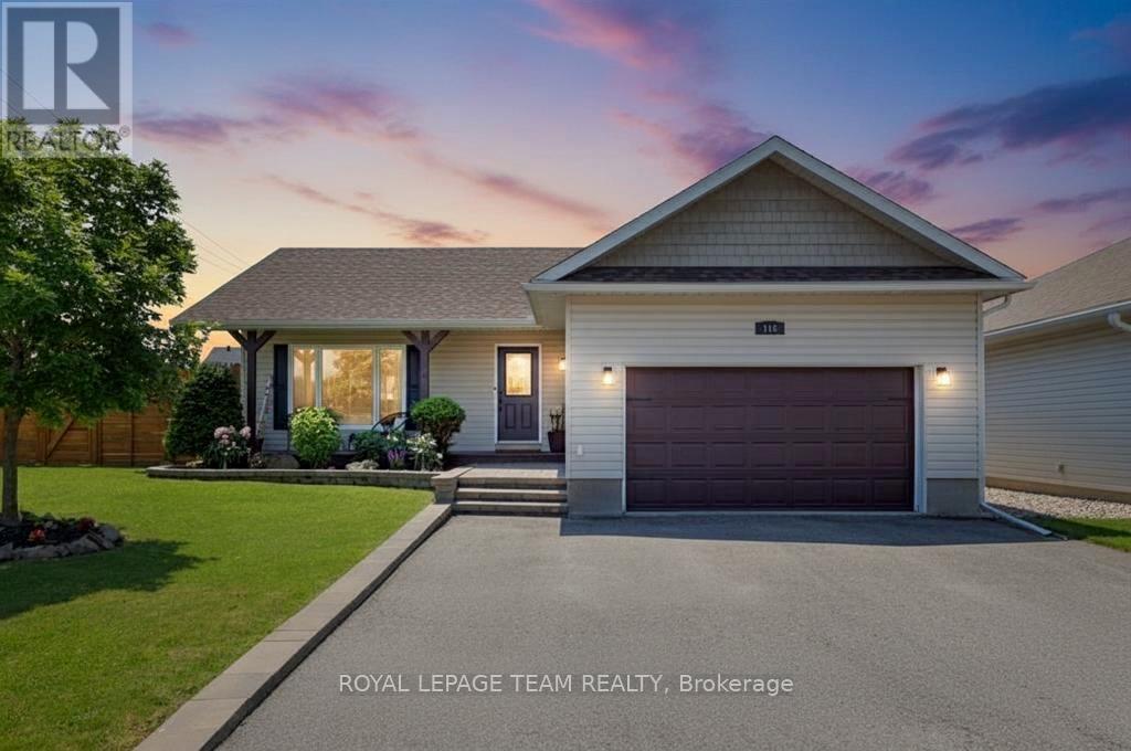 116 Mclachlin Street S, Arnprior, Ontario  K7S 3Y5 - Photo 2 - X12522904