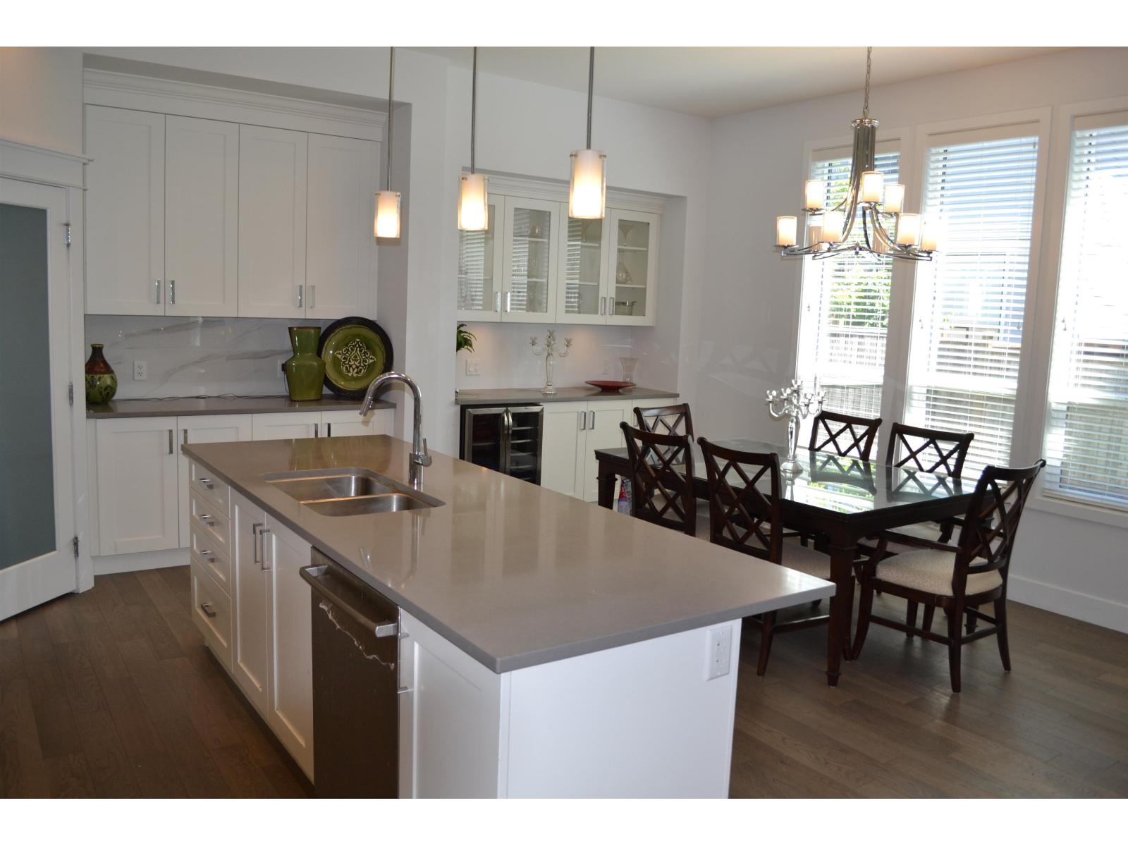 2122 167 Street, Surrey, British Columbia  V3Z 9X9 - Photo 2 - R3066486