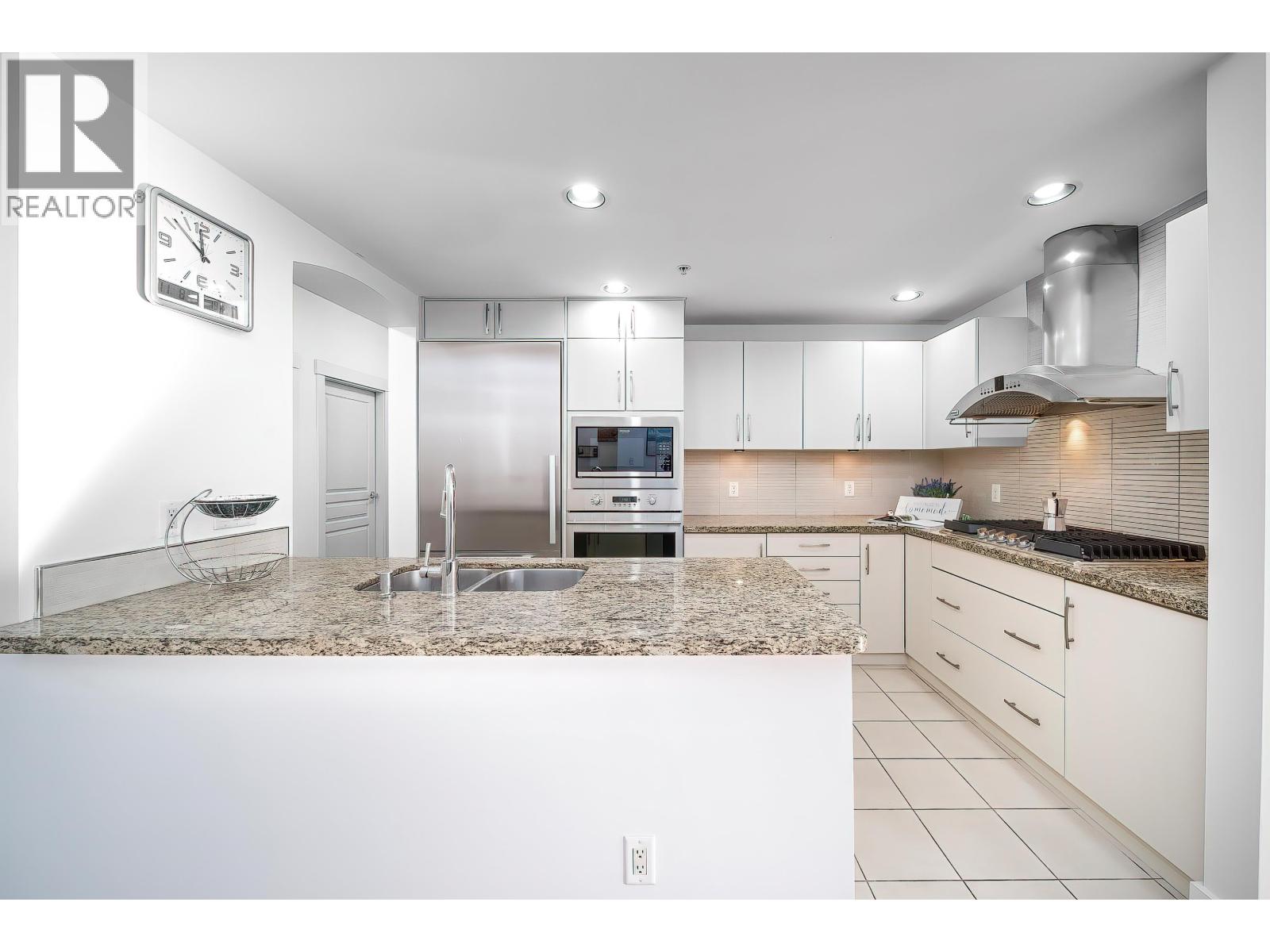 212 6333 Larkin Drive, Vancouver, British Columbia  V6T 0A7 - Photo 7 - R3066182