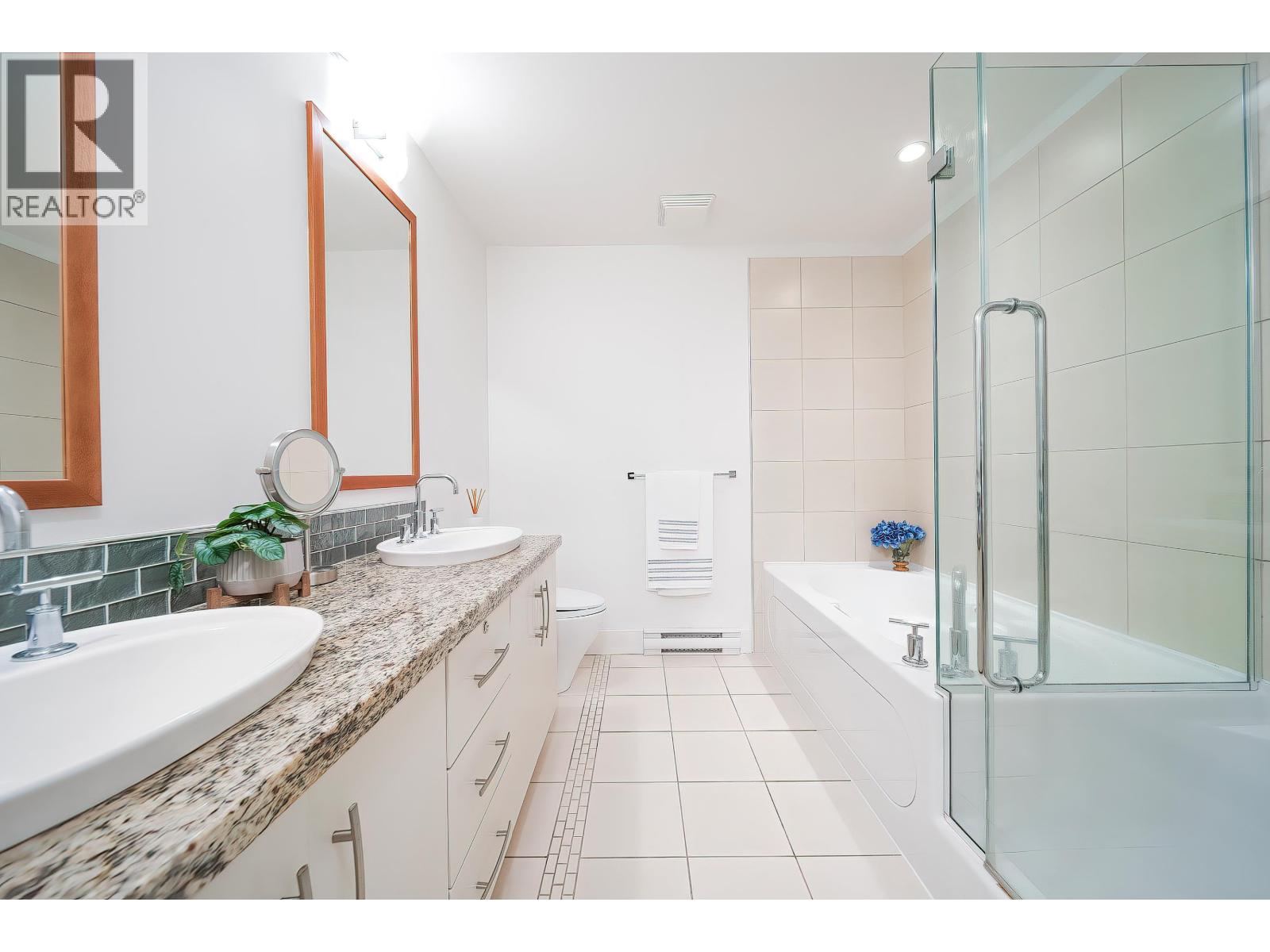 212 6333 Larkin Drive, Vancouver, British Columbia  V6T 0A7 - Photo 14 - R3066182