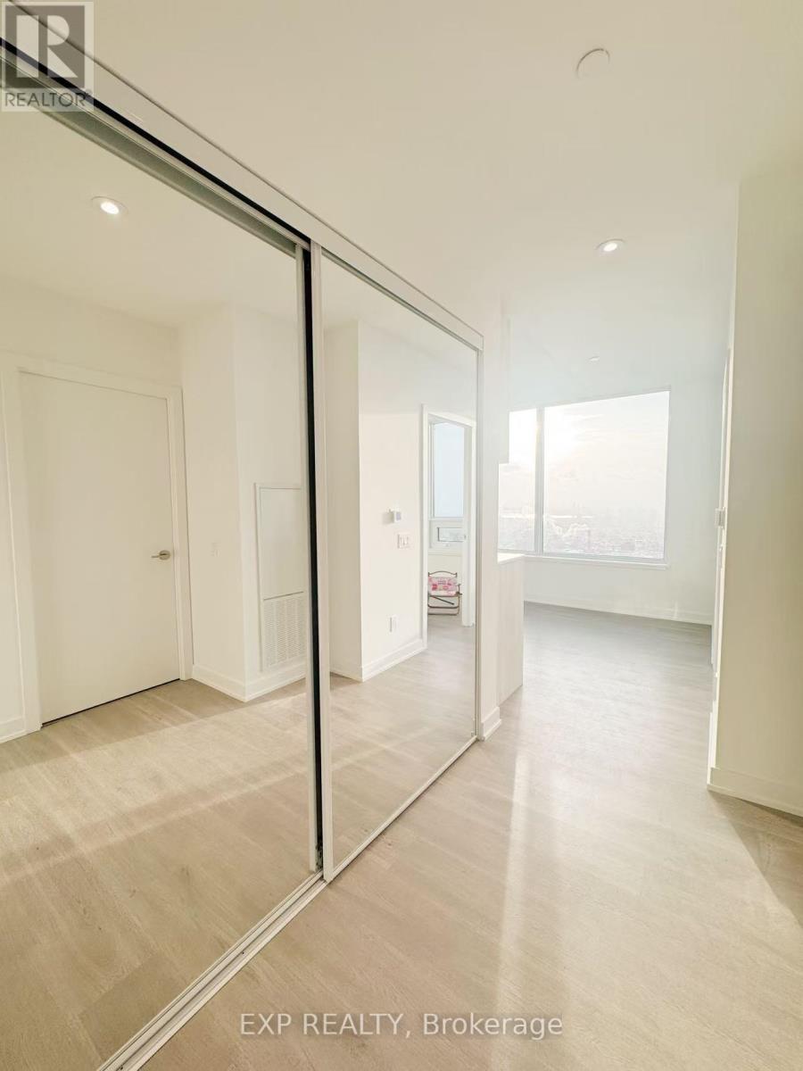 5811 - 8 Wellesley Street W, Toronto, Ontario  M4Y 0J5 - Photo 11 - C12531418