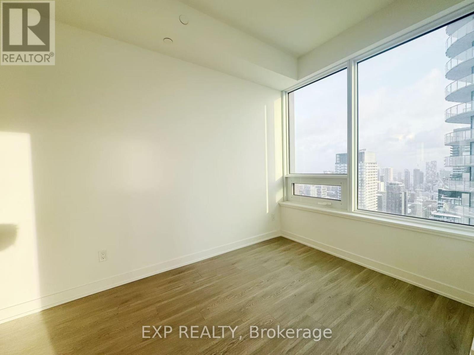 5811 - 8 Wellesley Street W, Toronto, Ontario  M4Y 0J5 - Photo 16 - C12531418