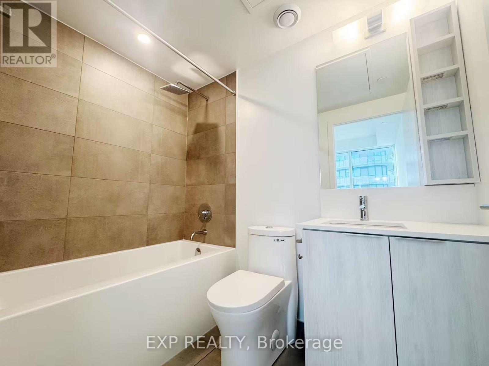 5811 - 8 Wellesley Street W, Toronto, Ontario  M4Y 0J5 - Photo 18 - C12531418