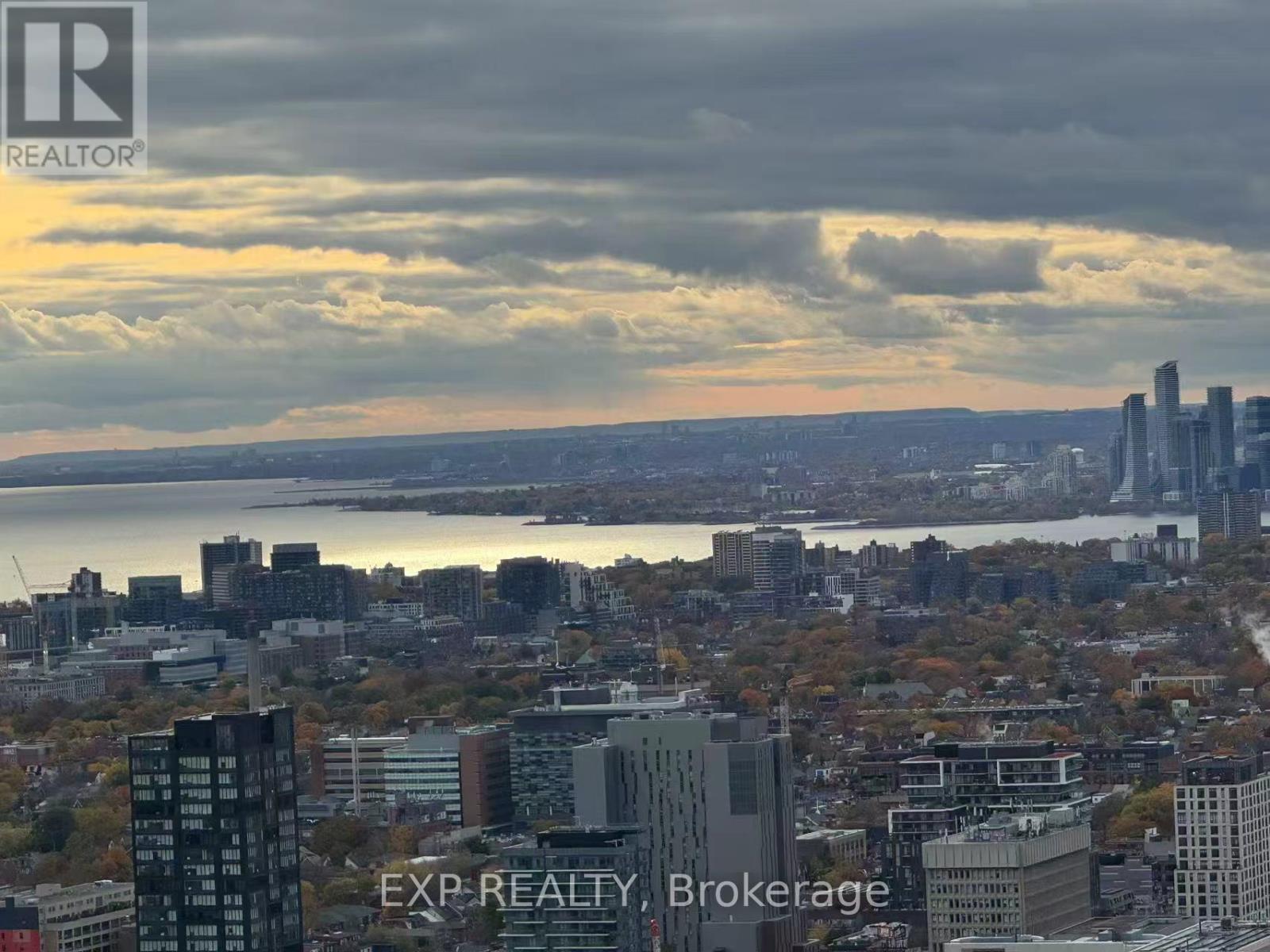 5811 - 8 Wellesley Street W, Toronto, Ontario  M4Y 0J5 - Photo 20 - C12531418