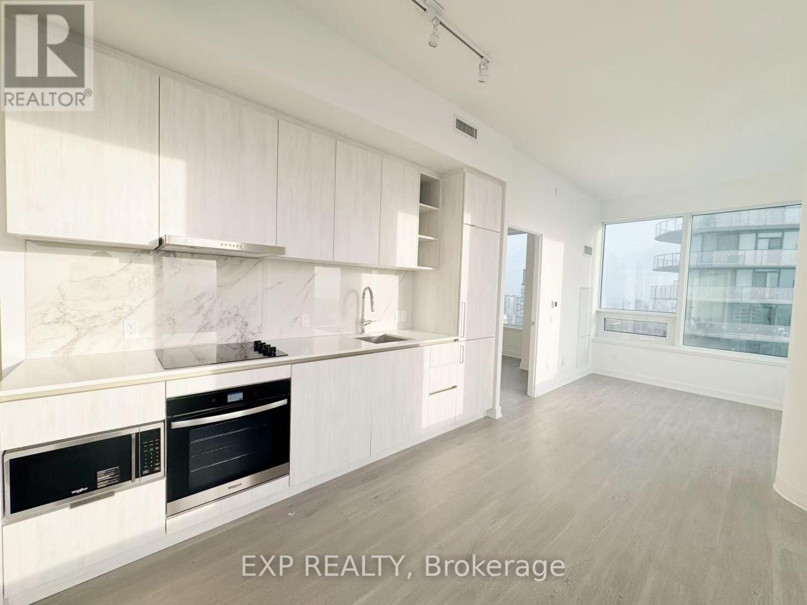 5811 - 8 Wellesley Street W, Toronto, Ontario  M4Y 0J5 - Photo 5 - C12531418