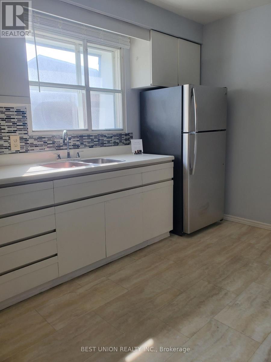 12 - 200 Bridletowne Circle, Toronto, Ontario  M1W 2G8 - Photo 11 - E12531424