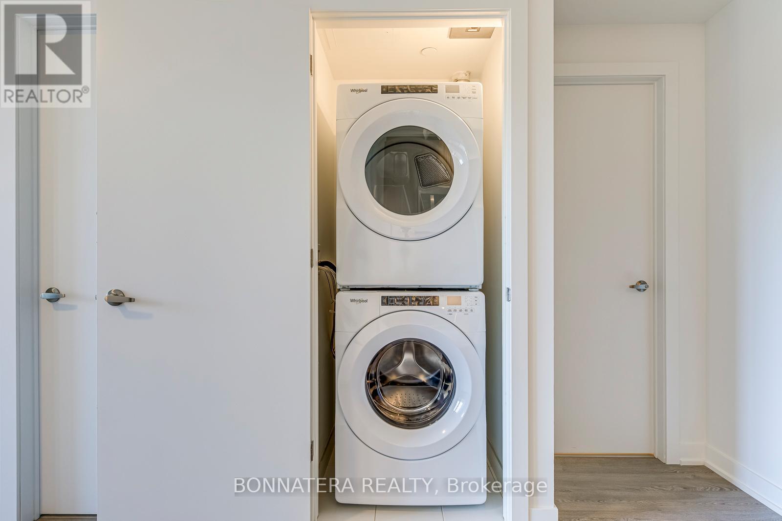 210 - 720 Whitlock Avenue, Milton, Ontario  L9E 2B5 - Photo 26 - W12531412