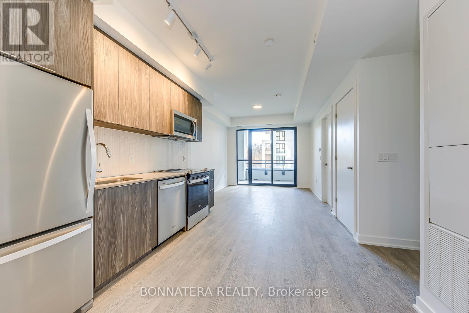 210 - 720 Whitlock Avenue, Milton, Ontario  L9E 2B5 - Photo 9 - W12531412